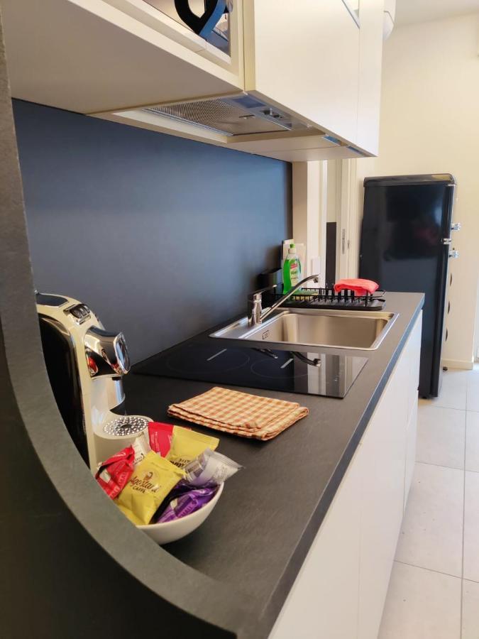 Alimagia Apartment Леко Екстериор снимка