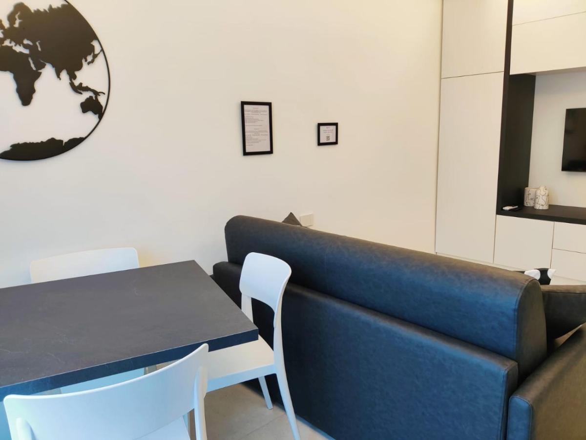 Alimagia Apartment Леко Екстериор снимка